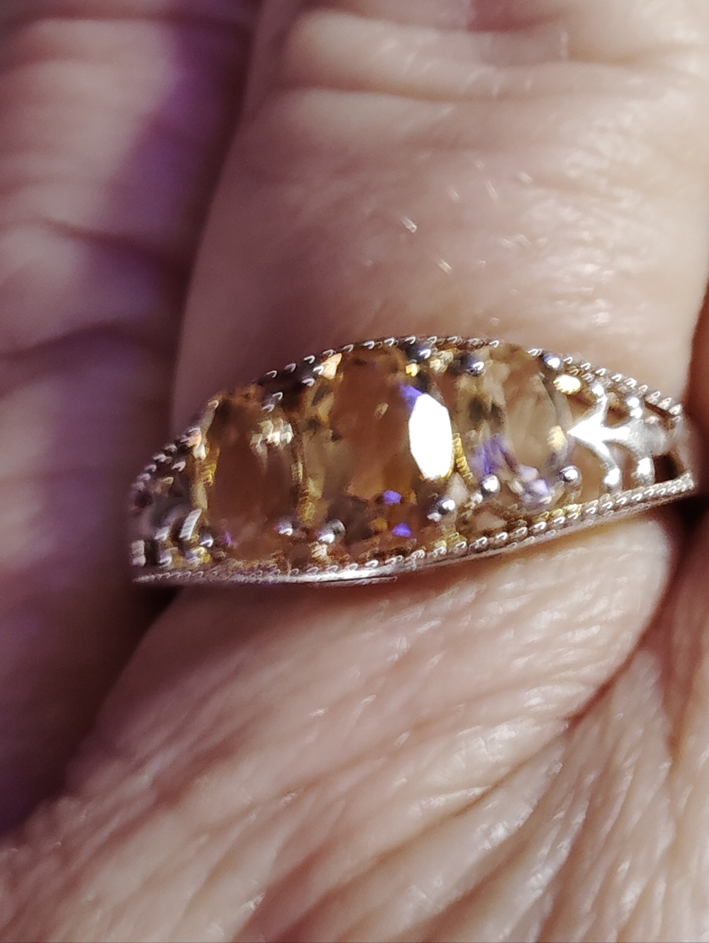 $-🛑LOWEST PRICE🛑 PRICE$CANARY YELLOW CITRINE RING. SIZE 9